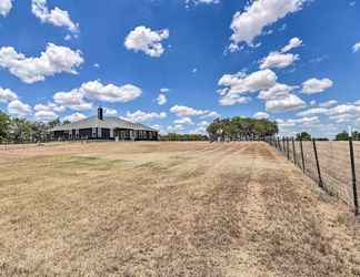 Khác 2 Central Texas Home w/ Rolling Pasture Views!