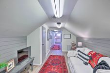 其他 Charming & Walkable Fairport Village Apartment!