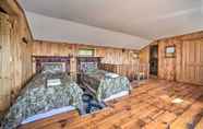 Lain-lain 6 Full Private Home on 32-acres w/ Stellar Views!