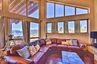 Others 4 Luxe Twin Lakes House w/ Mountain & Lake Views!