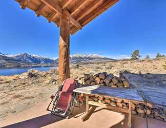 Others 2 Luxe Twin Lakes House w/ Mountain & Lake Views!