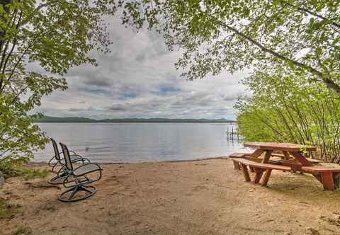 Others Ossipee Lake Cottage w/ Screened Porch & Fire Pit!