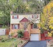 Lain-lain 2 Cute Home w/ Patio ~ 7 Mi to Dtwn Pittsburgh