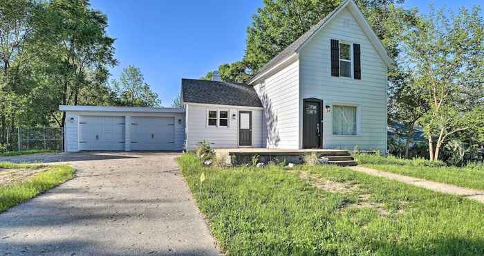 Khác Bellaire Home w/ Yard ~ 4 Miles to Torch Lake