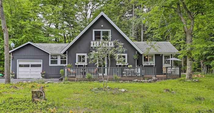 Lainnya Chic, Pet-friendly Cottage w/ Deck + Fire Pit!