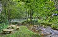 Khác 2 Idyllic Roan Mountain Cabin Across From Creek