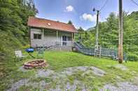 Lain-lain Idyllic Roan Mountain Cabin Across From Creek