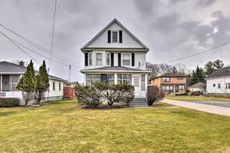 Others 4 Buffalo Vacation Rental w/ Screened Porch