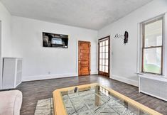 其他 5 Buffalo Vacation Rental w/ Screened Porch