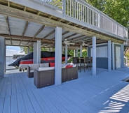 Lain-lain 6 Bracey Home on Lake Gaston: Furnished 2-story Dock