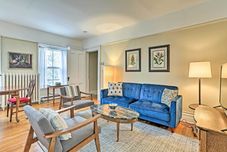 Others Pet-friendly Apt in 1850's Victorian Mansion!