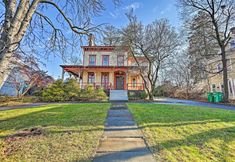 Others 7 Pet-friendly Apt in 1850's Victorian Mansion!