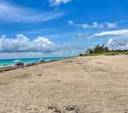 อื่นๆ 2 Jensen Beach Gem: Views & Community Amenities