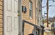Others 5 Pittsburgh Townhome ~ 1.5 Mi to Strip District!