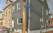 Others 2 Pittsburgh Townhome ~ 1.5 Mi to Strip District!