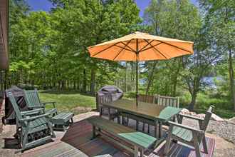 Lainnya 4 Lakefront Hackensack Cabin w/ Patio & Grill!