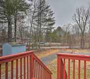 Lainnya 5 Port Jervis Home w/ Deck, Near Parks & Trails!