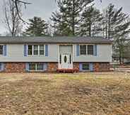 Lainnya 4 Port Jervis Home w/ Deck, Near Parks & Trails!