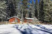 Lainnya Enchanting Cabin w/ Deck & Nat'l Forest Views