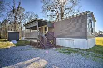 Others 4 Warm + Inviting Denham Springs Home w/ Deck!