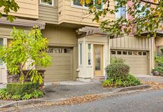 Others 4 Quaint Issaquah Home - Walk to Shops & Dining