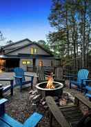 Imej utama Broken Bow Cabin w/ Hot Tub & Game Room!