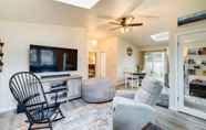 Others 3 Vacation Rental Cottage: Walk to Seaside Beach!