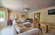 Others 6 Bright ABQ Villa With Fire Pit - 3 Mi to Airport!