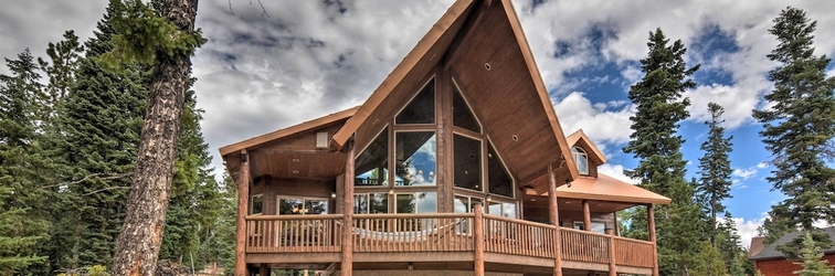 Lainnya Duck Creek Village Chalet w/ Fire Pit & Decks