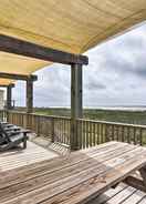 Primary image The Modern Surfside - A Waterfront Oasis w/ Deck