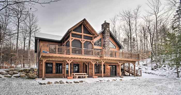 Others Spacious Cabin on Silver Lake: Hike & Ski!