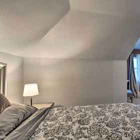 Room1拉冯湖附近寬敞度假屋,科林县飯店