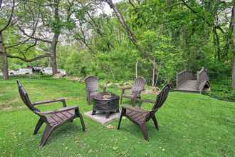 Others 4 Pet-friendly Lakeview Cabin w/ Hot Tub!