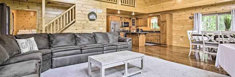 Khác Pet-friendly Lakeview Cabin w/ Hot Tub!