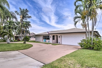 Lain-lain 4 Canalfront Cape Coral Home w/ Private Dock!