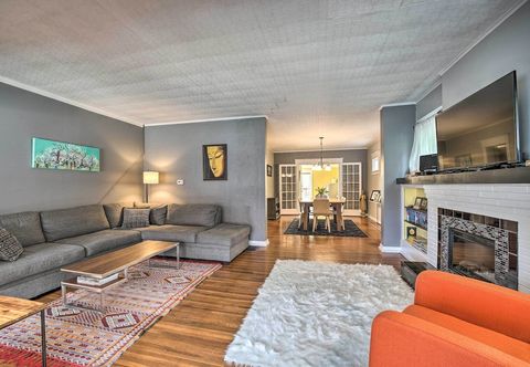 Others Comfortable Craftsman Home - 2 Miles to UB Campus!