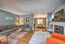 Others Comfortable Craftsman Home - 2 Miles to UB Campus!