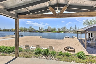 Lain-lain 4 Lakefront Bellevue Home: Private Beach & Fire Pit!