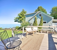 Others 7 Modern Lake Michigan Home With 3 Lakefront Decks!