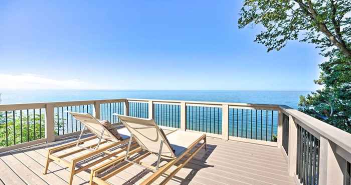 อื่นๆ Modern Lake Michigan Home With 3 Lakefront Decks!