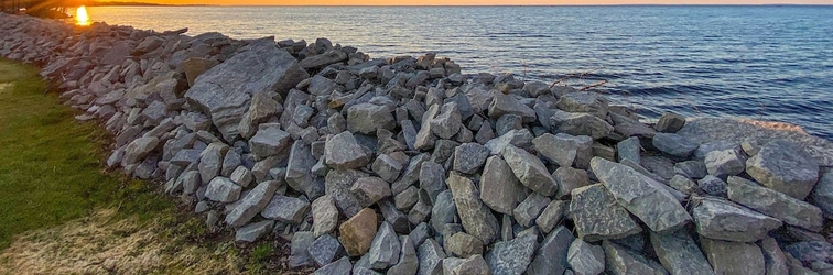 Others Peace & Premier Fishing on Bay of Green Bay!