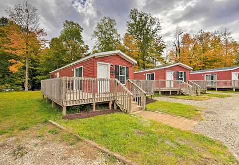 Lainnya Cassopolis Cabin, Private Deck & Lake Access!