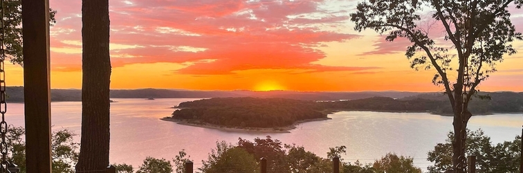 Lainnya Beaver Lake Retreat w/ Lake Access & Fire Pit!