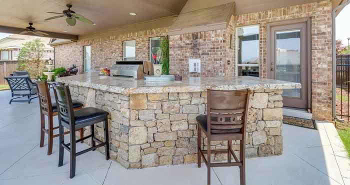 Lainnya Spacious Broken Arrow Retreat: Yard + Grill!