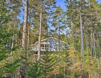 Lainnya 2 Oceanfront Cottage on 2 Acres - 4 Miles to Town!