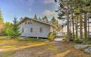 Lain-lain 5 Oceanfront Cottage on 2 Acres - 4 Miles to Town!