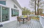 Lainnya 2 Waterfront Cottage w/ Private Beach + Deck!