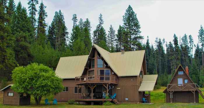 Others Remote Elk City Escape w/ Decks & Mtn Views!