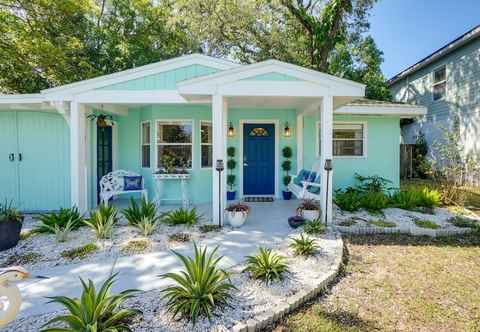 Others Dreamy Palm Harbor Cottage, Steps to Crystal Beach