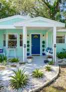 Imej utama Dreamy Palm Harbor Cottage, Steps to Crystal Beach